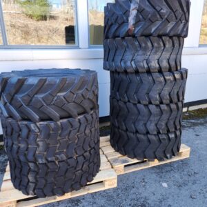 16/70R20 - 400/70R20 dekk til Hjullaster